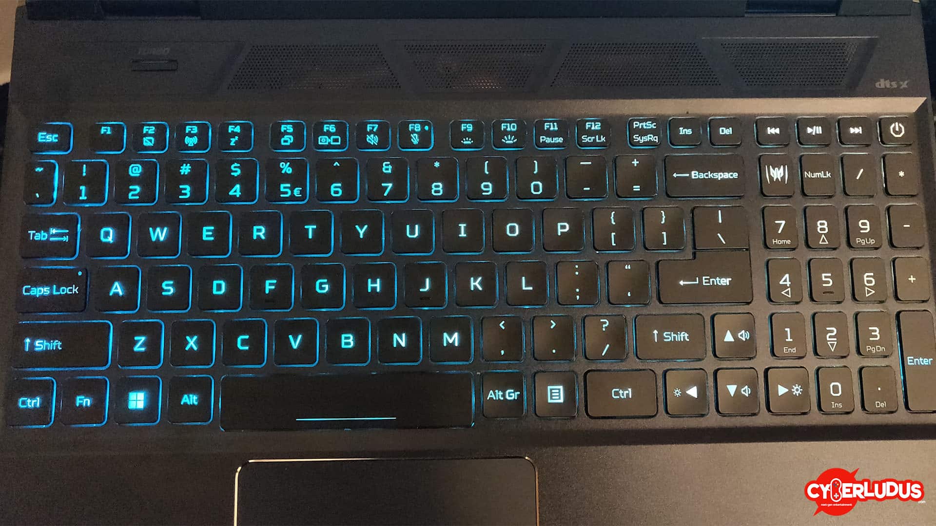 Acer Predator Helios 300 - Il notebook definitivo per i videogiocatori più esigenti? 3 acer predator helios 300 screen tastiera